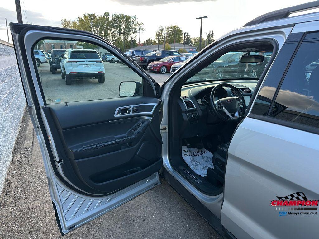 used 2014 Ford Explorer car, priced at $5,500