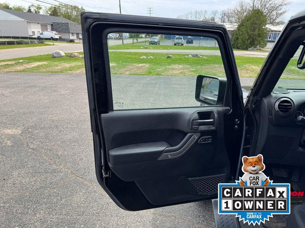 used 2015 Jeep Wrangler Unlimited car, priced at $23,000
