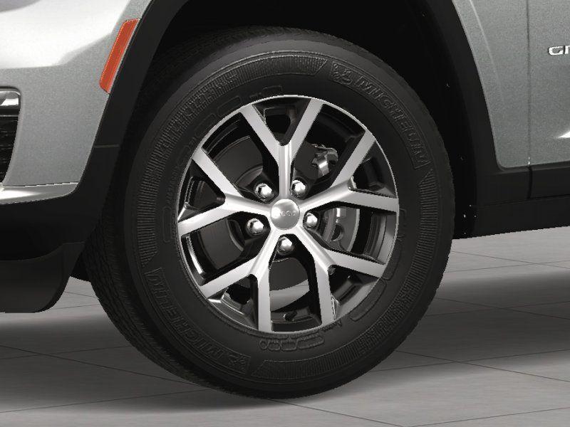 new 2024 Jeep Grand Cherokee L car, priced at $49,071