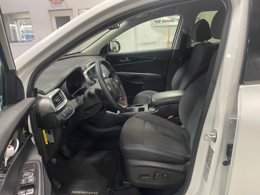 used 2018 Kia Sorento car, priced at $17,295