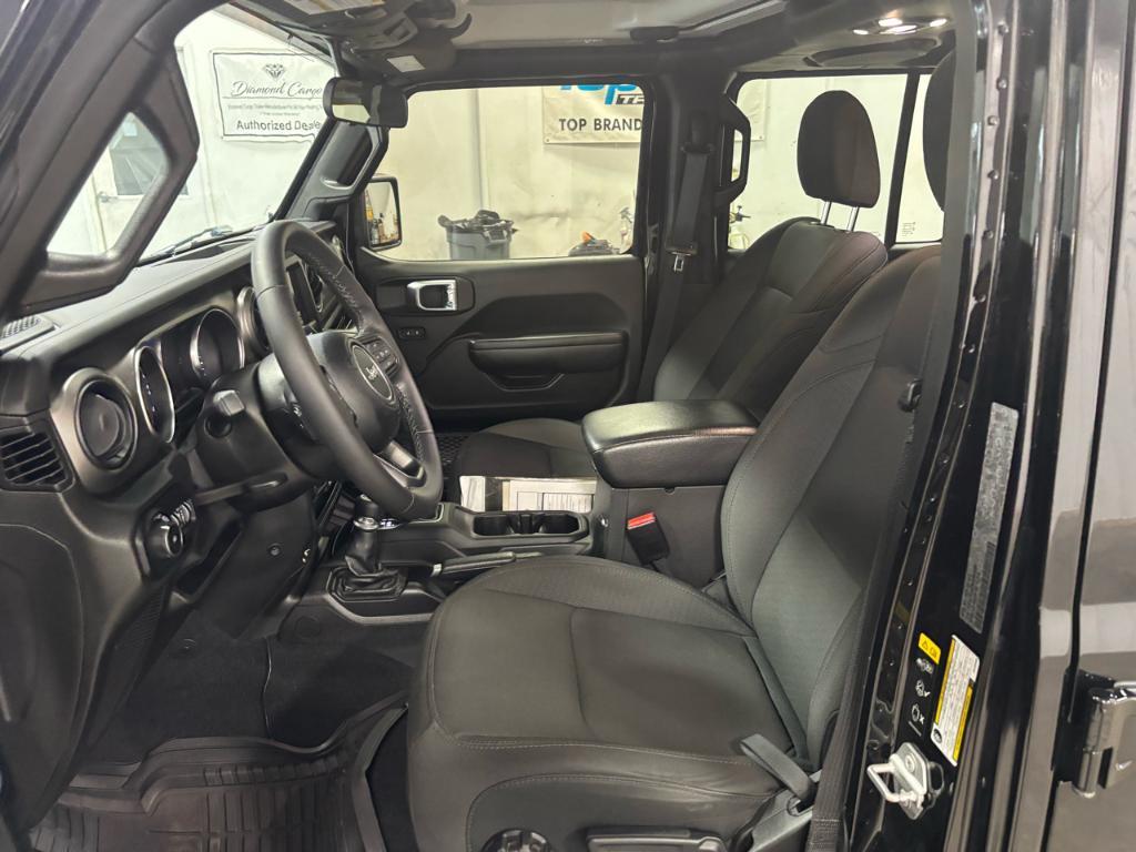 used 2021 Jeep Wrangler Unlimited car, priced at $30,595
