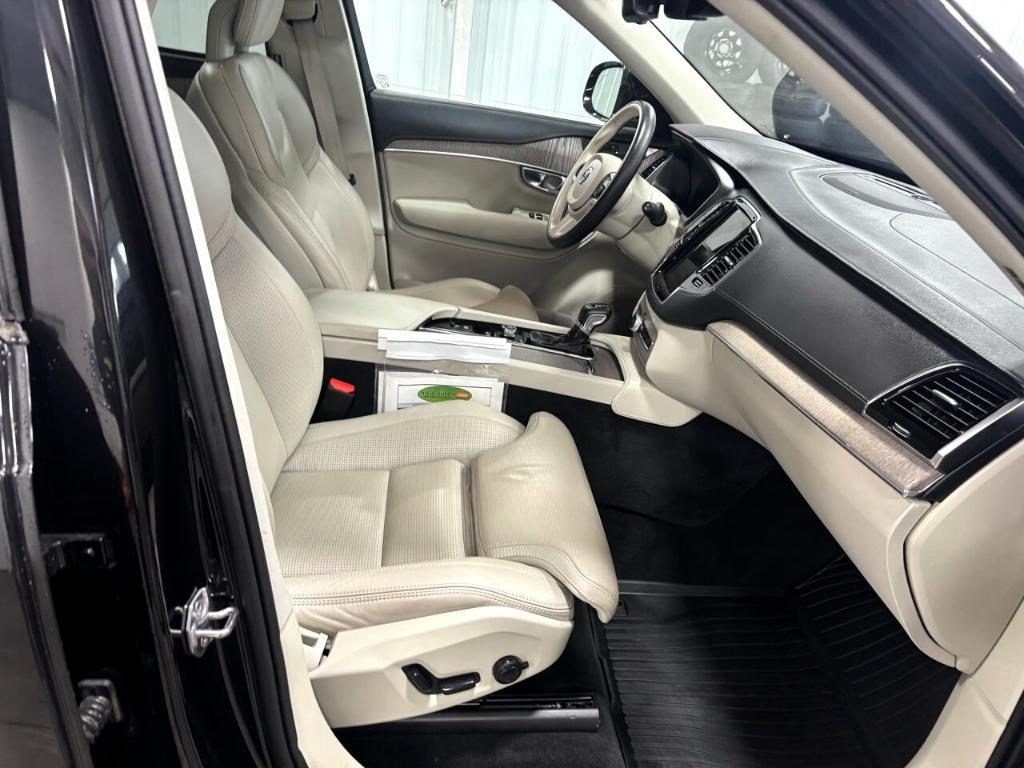 used 2021 Volvo XC90 car, priced at $36,995