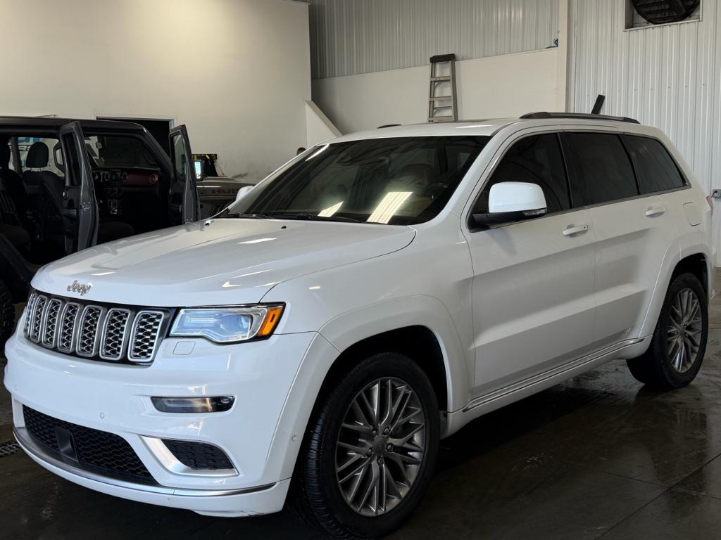 used 2017 Jeep Grand Cherokee car, priced at $25,895