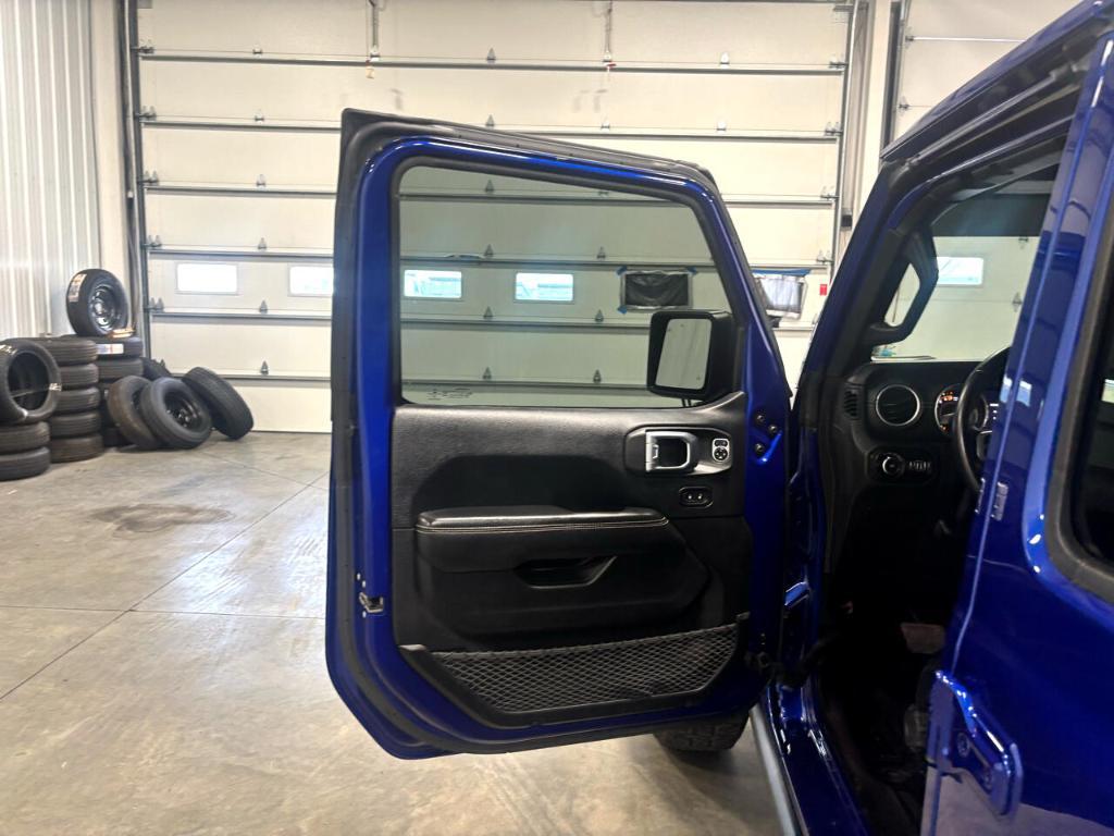 used 2018 Jeep Wrangler Unlimited car, priced at $29,495