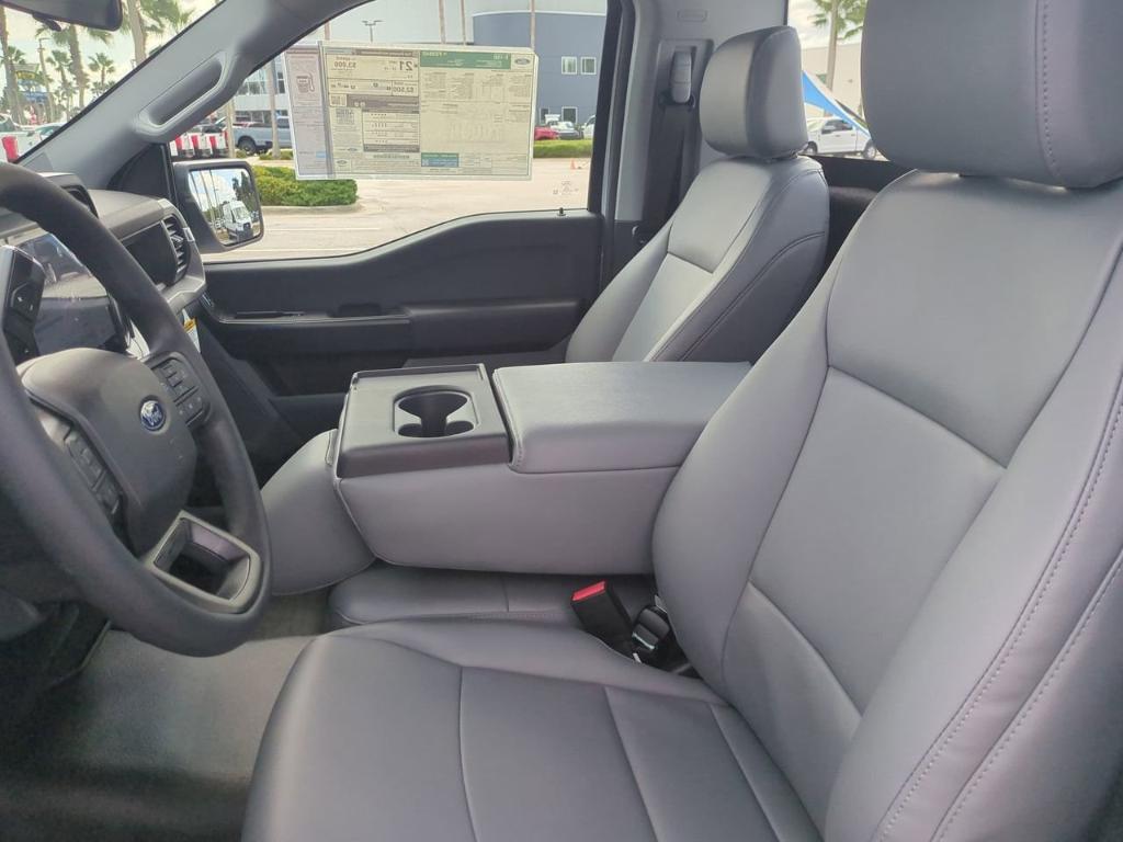 new 2025 Ford F-150 car, priced at $40,604