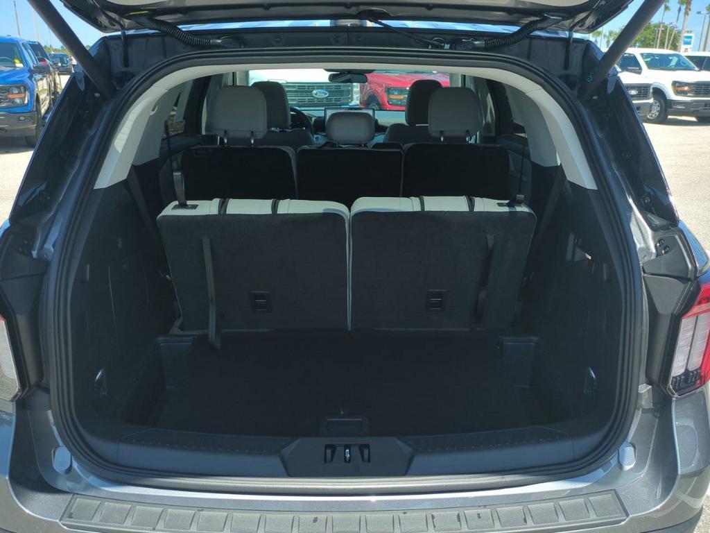 new 2025 Ford Explorer car, priced at $46,120