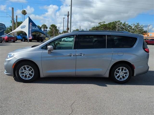 used 2021 Chrysler Pacifica car, priced at $27,499