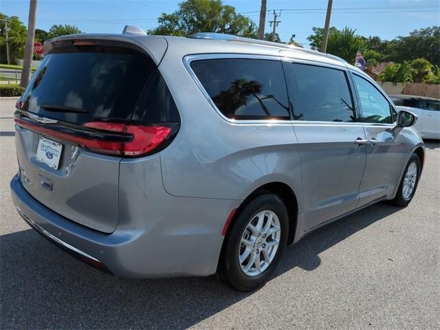 used 2021 Chrysler Pacifica car, priced at $27,499