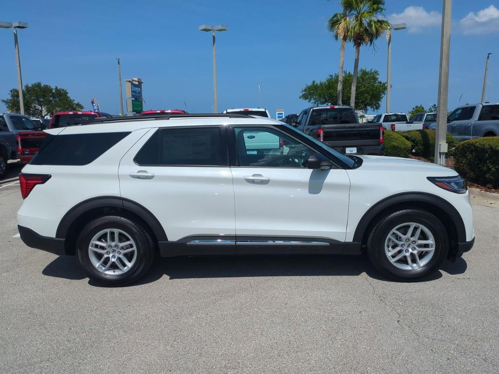 new 2025 Ford Explorer car, priced at $45,605