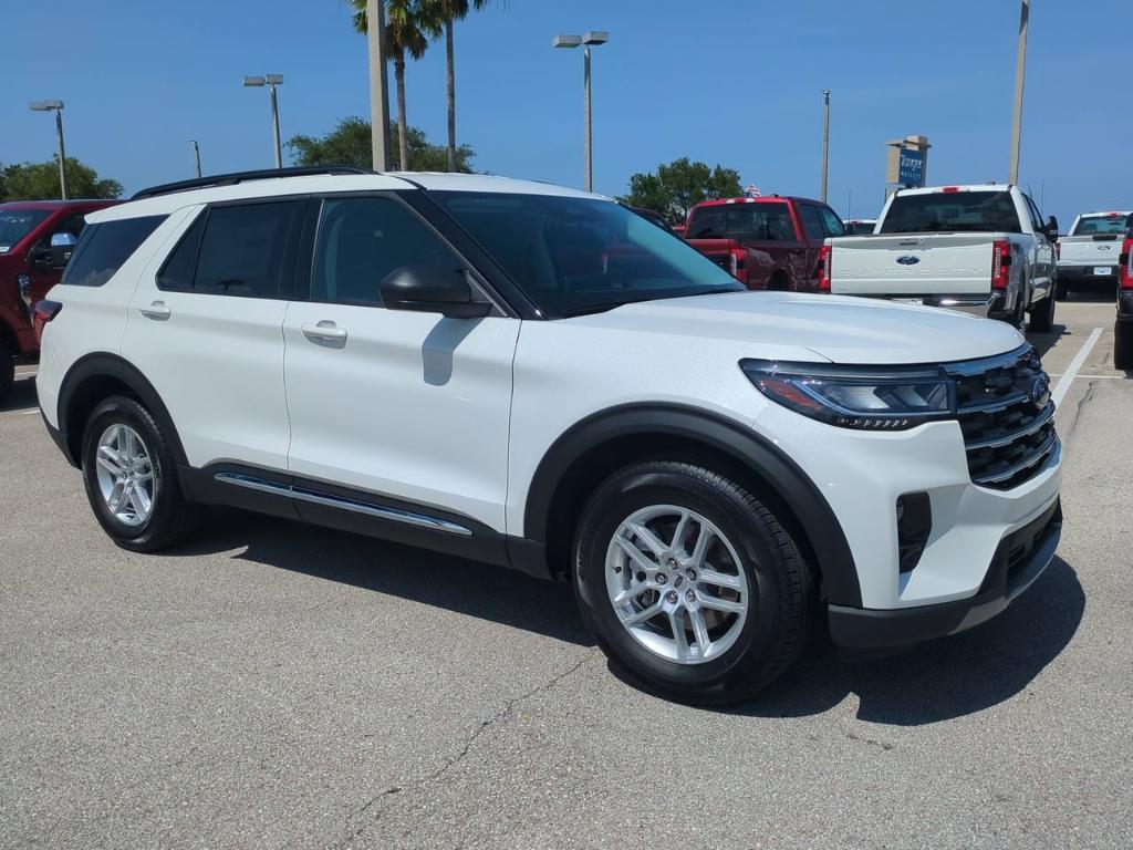 new 2025 Ford Explorer car, priced at $45,605