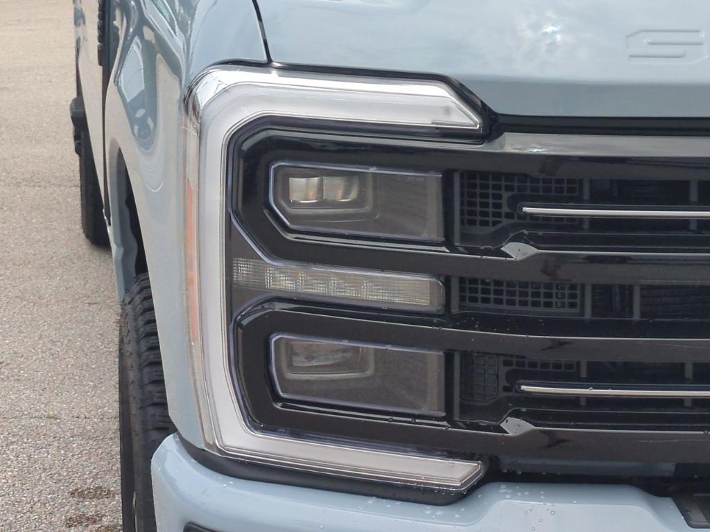 new 2025 Ford F-350 car, priced at $95,595
