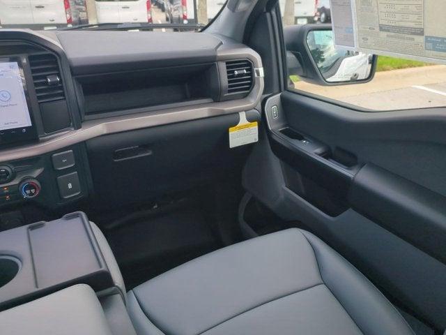 new 2025 Ford F-150 car, priced at $43,159