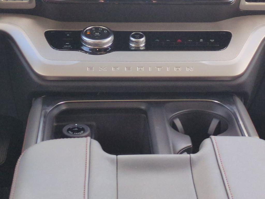 new 2025 Ford Expedition Max car, priced at $69,954