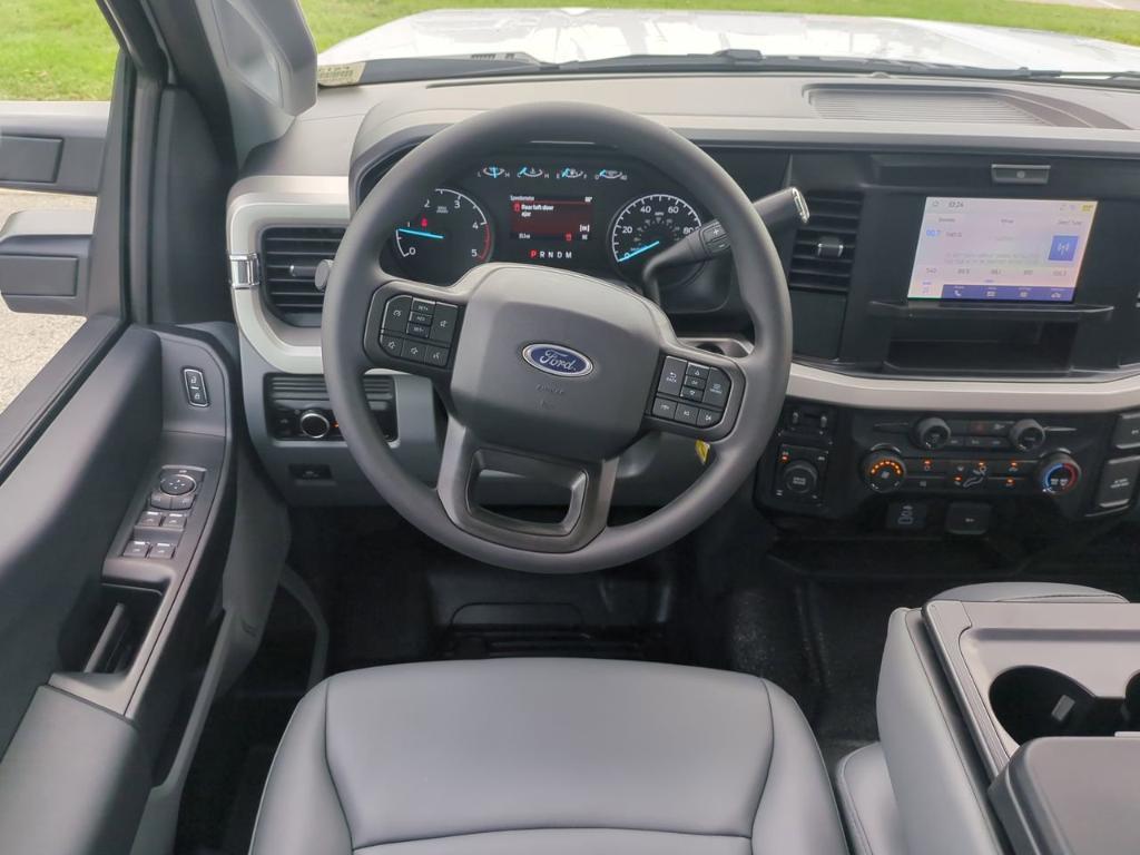 new 2025 Ford F-350 car, priced at $65,695