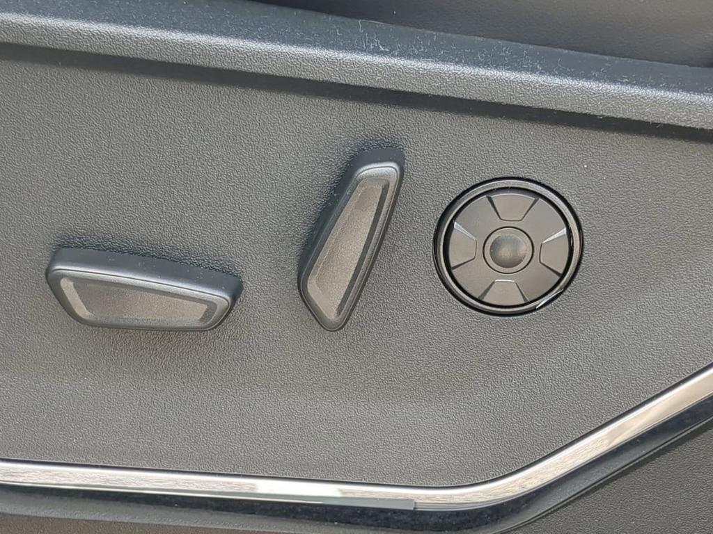 new 2025 Ford F-350 car, priced at $95,445