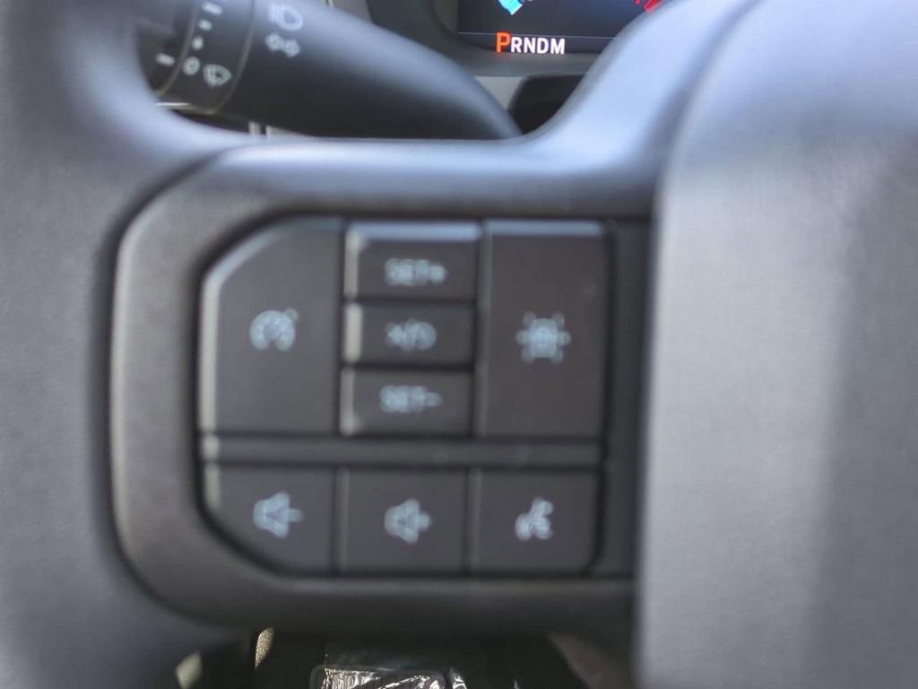 new 2024 Ford F-150 car, priced at $39,910