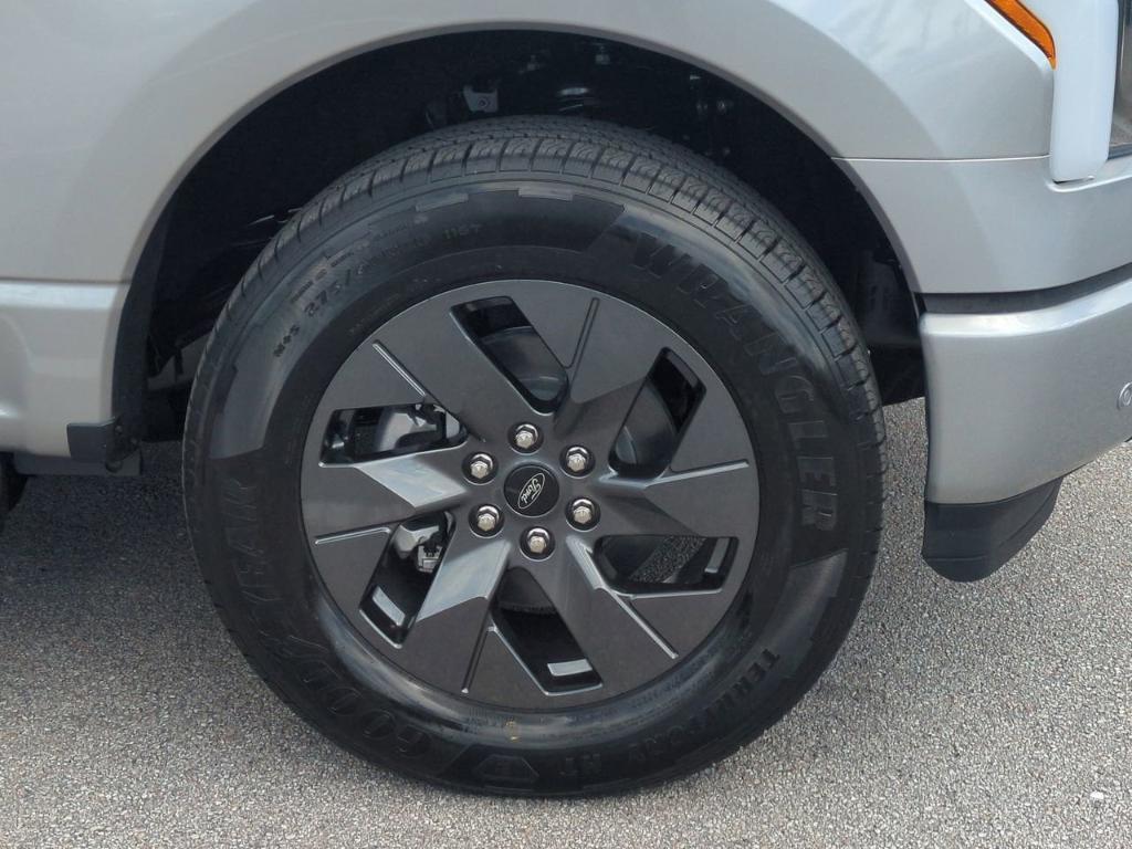 new 2025 Ford F-150 Lightning car, priced at $76,465
