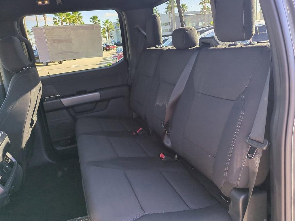 new 2025 Ford F-150 car, priced at $51,915