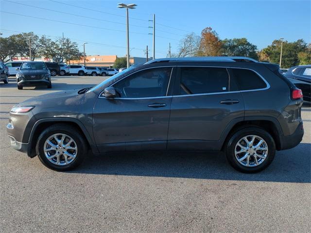 used 2015 Jeep Cherokee car, priced at $9,461