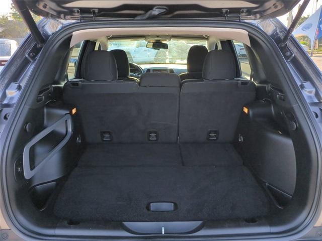 used 2015 Jeep Cherokee car, priced at $9,461