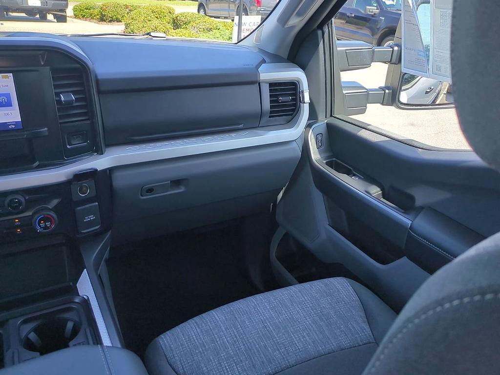new 2025 Ford F-250 car, priced at $70,065