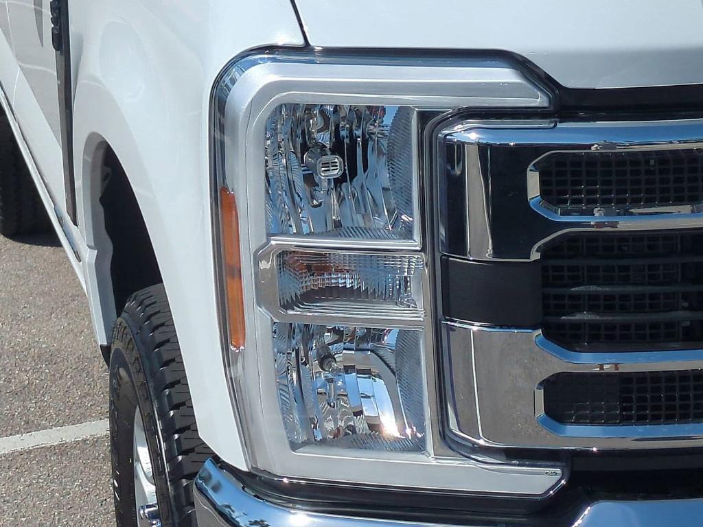 new 2025 Ford F-250 car, priced at $70,065