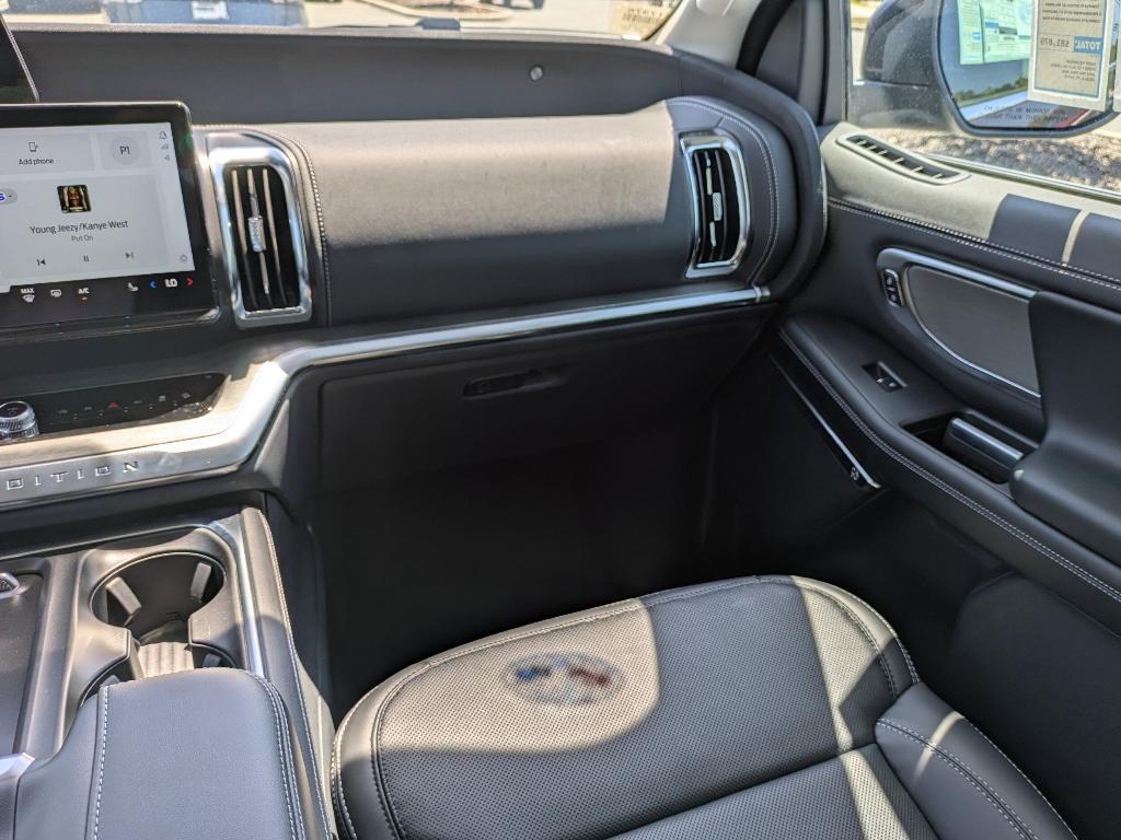 new 2025 Ford Expedition Max car, priced at $79,920