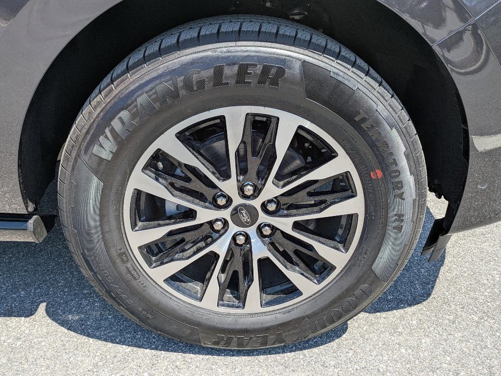 new 2025 Ford Expedition Max car, priced at $79,920