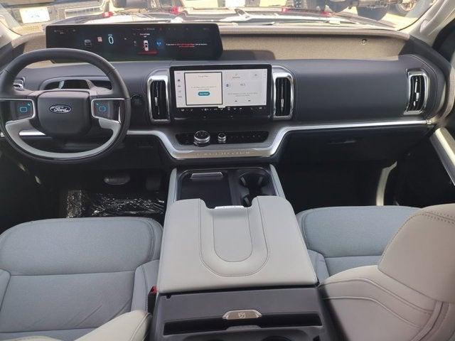 new 2025 Ford Expedition Max car, priced at $85,344