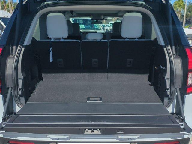 new 2025 Ford Expedition car, priced at $82,214