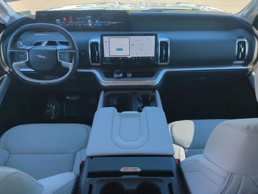 new 2025 Ford Expedition car, priced at $82,214