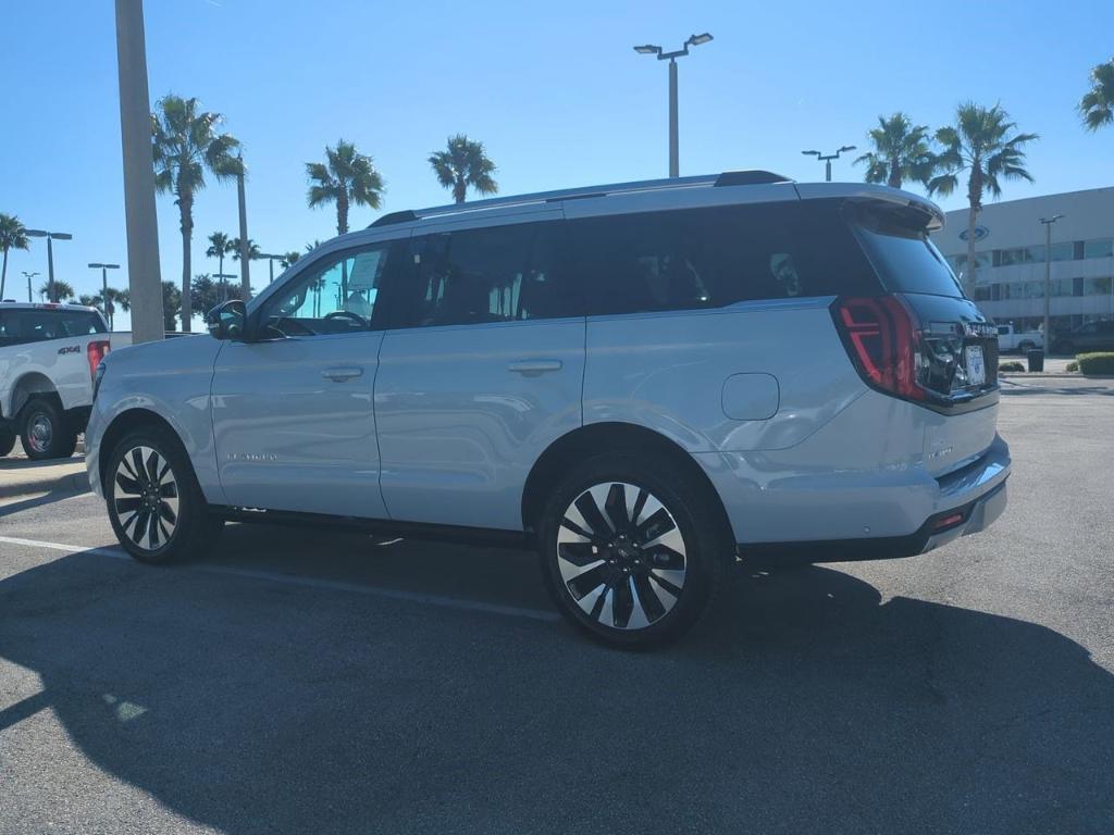new 2025 Ford Expedition car, priced at $82,214