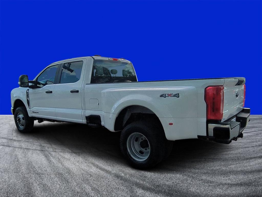 new 2025 Ford F-350 car, priced at $66,544