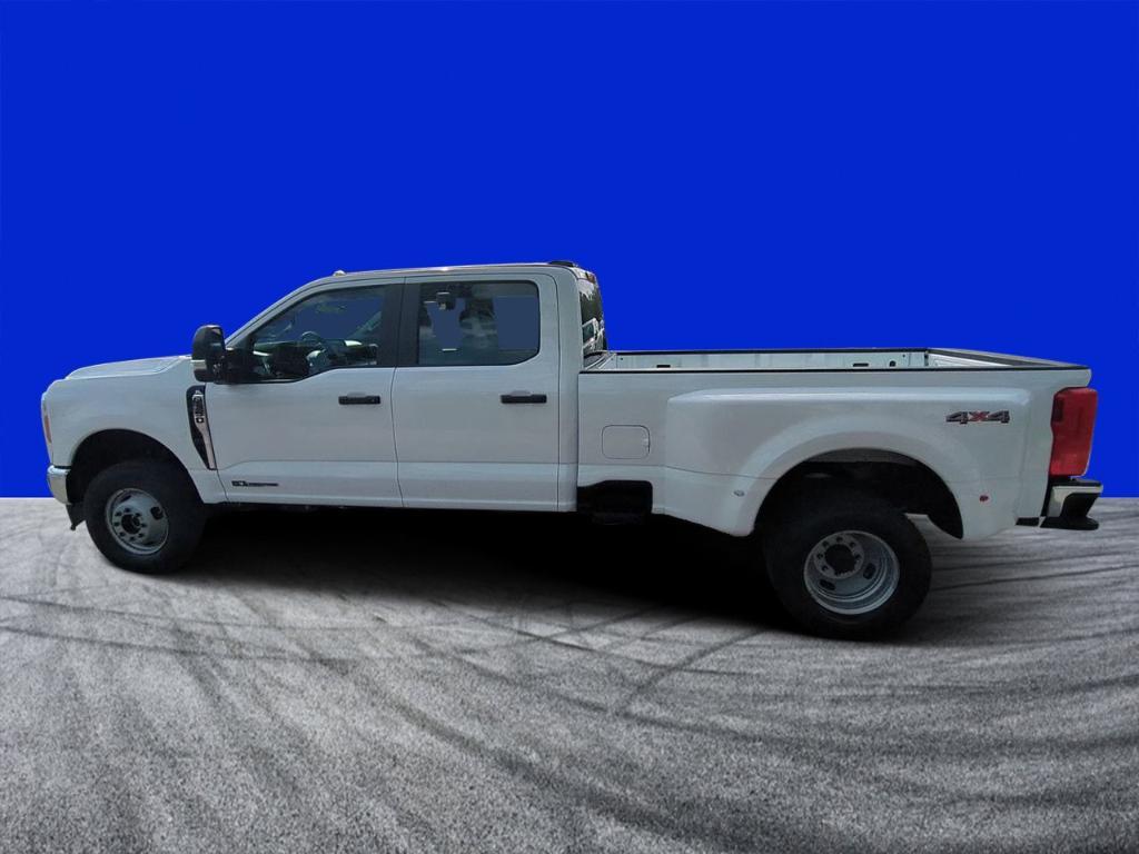 new 2025 Ford F-350 car, priced at $66,544