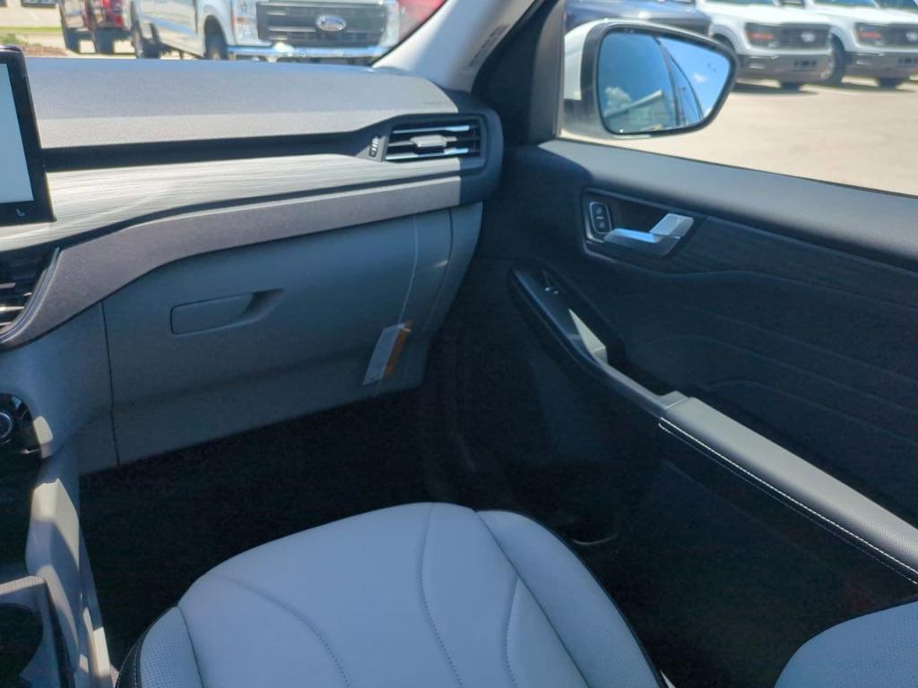 new 2025 Ford Escape car, priced at $43,015