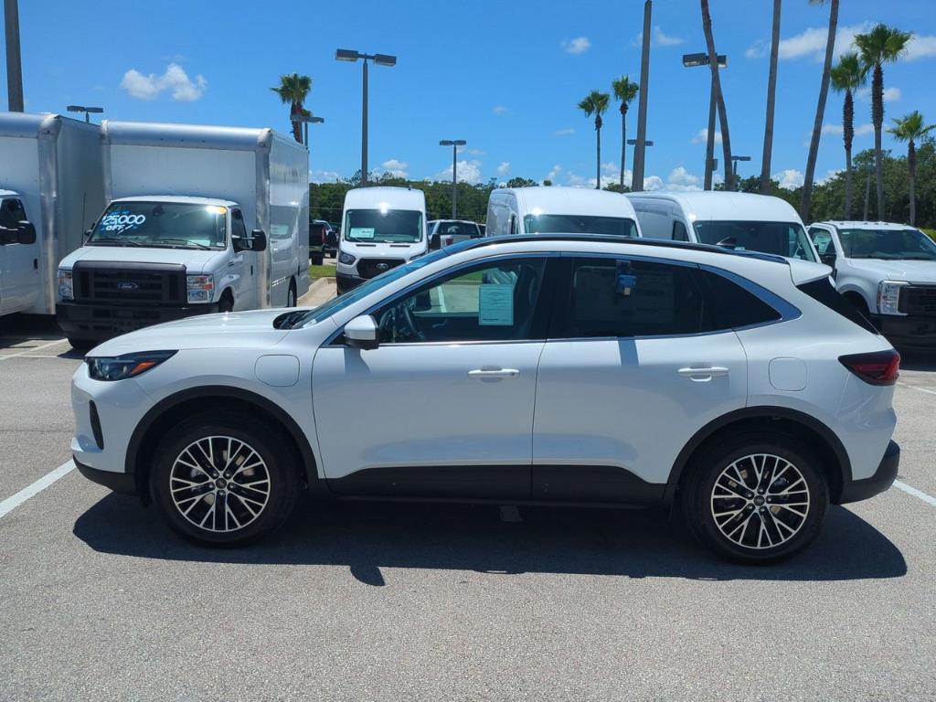 new 2025 Ford Escape car, priced at $43,015