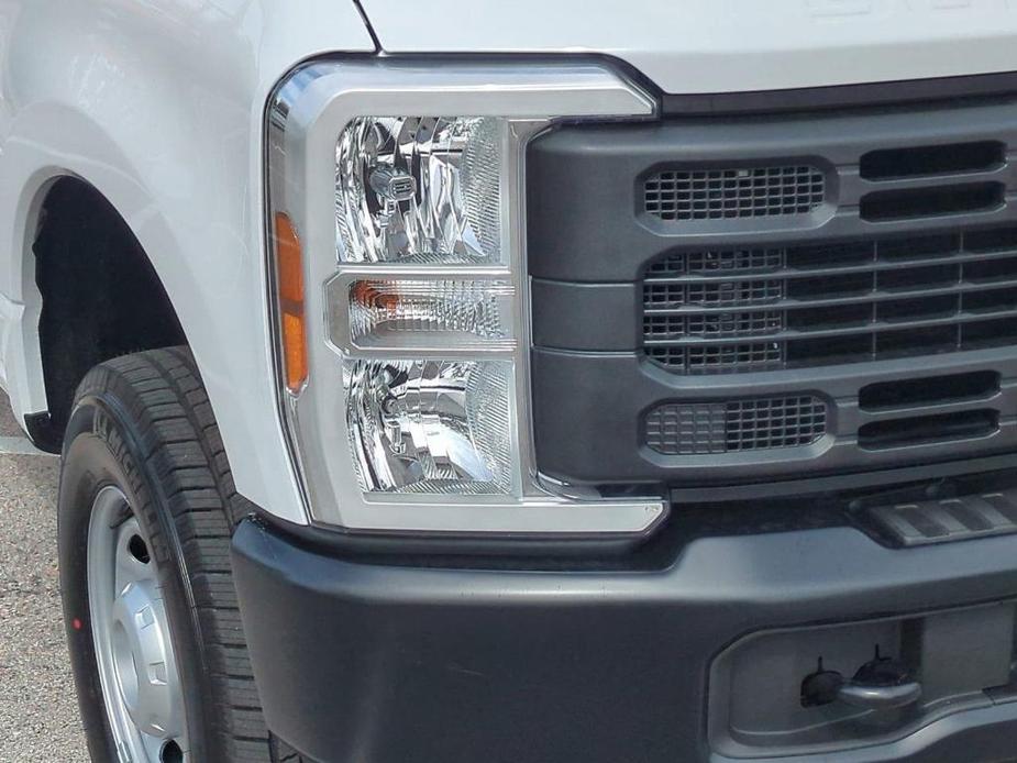 new 2024 Ford F-350 car, priced at $60,426