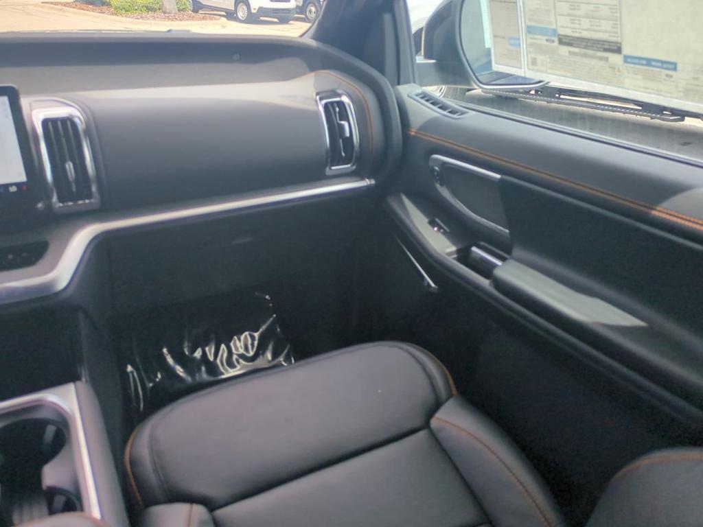 new 2025 Ford Expedition car, priced at $83,520