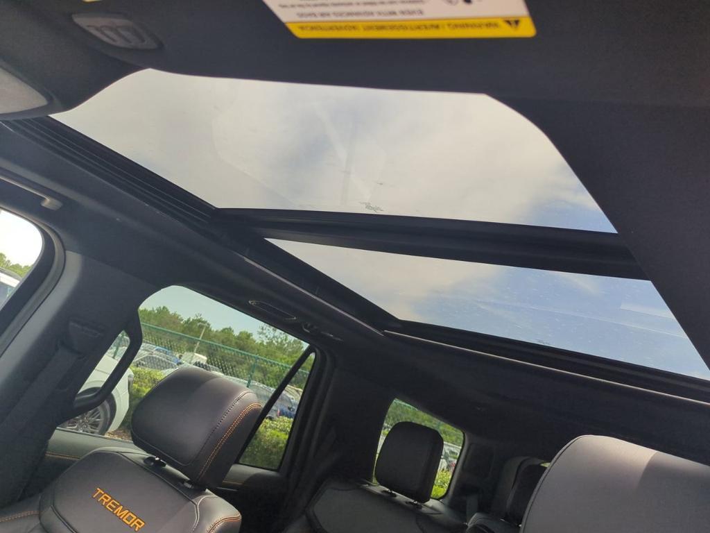 new 2025 Ford Expedition car, priced at $83,520