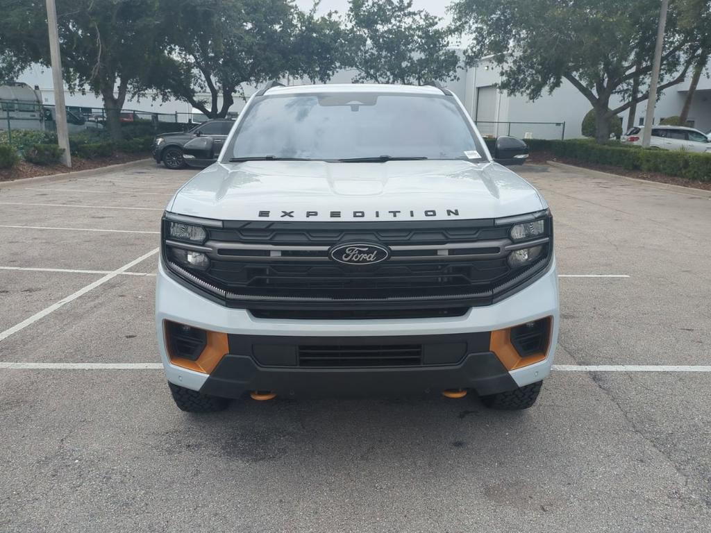 new 2025 Ford Expedition car, priced at $83,025