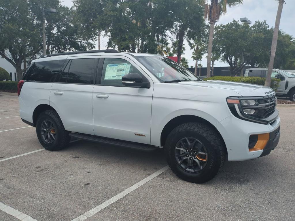 new 2025 Ford Expedition car, priced at $83,025