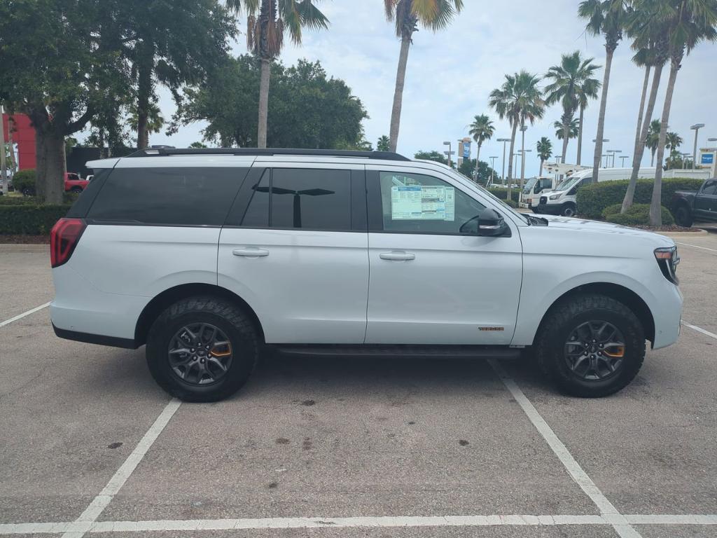 new 2025 Ford Expedition car, priced at $83,025