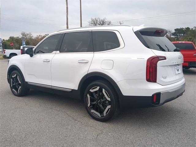 used 2023 Kia Telluride car, priced at $30,026