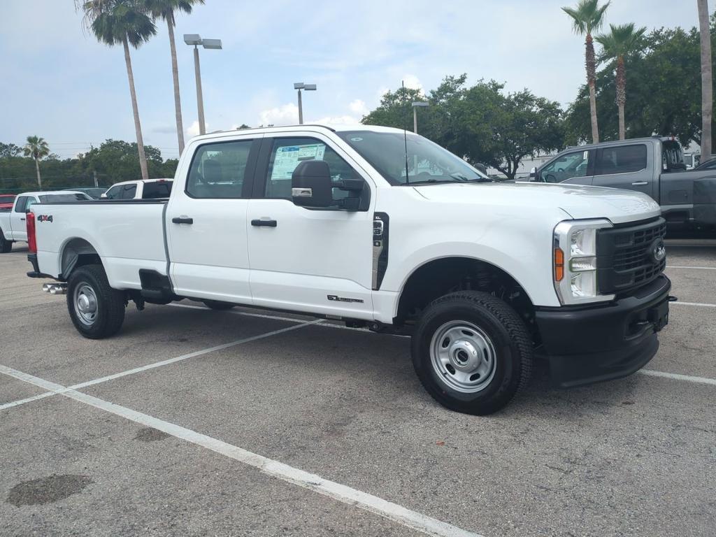 new 2025 Ford F-350 car, priced at $65,695