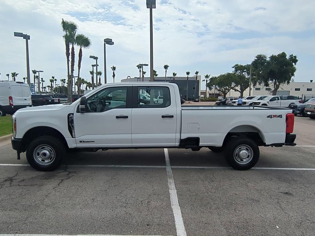 new 2025 Ford F-350 car, priced at $65,695