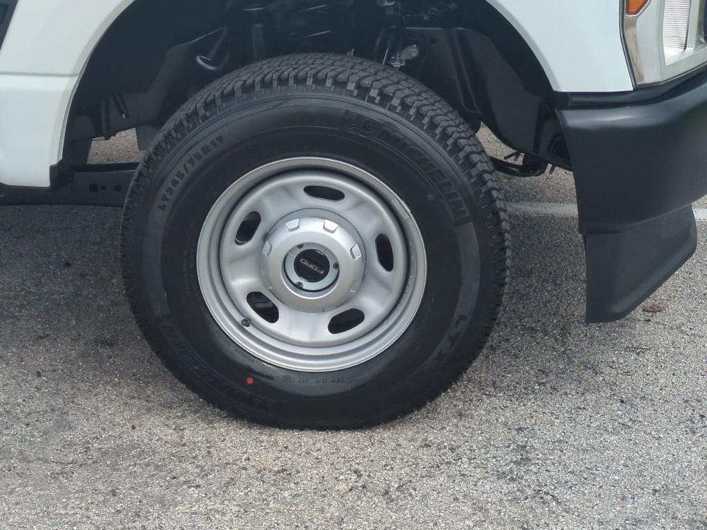 new 2025 Ford F-350 car, priced at $65,695