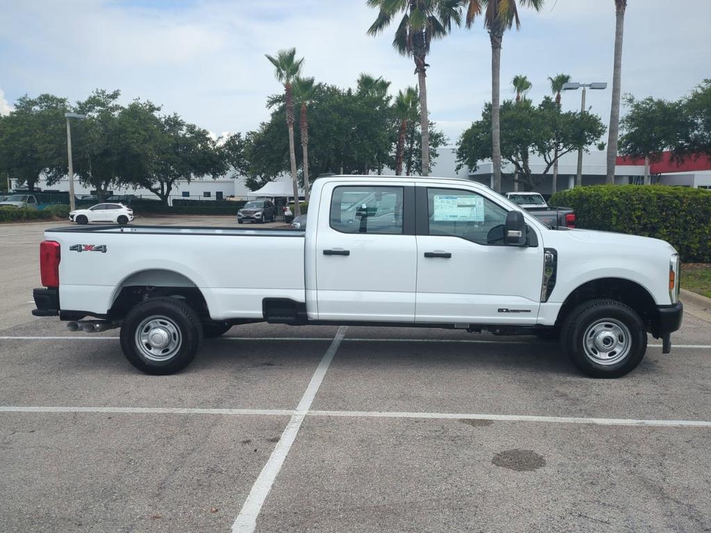 new 2025 Ford F-350 car, priced at $65,695