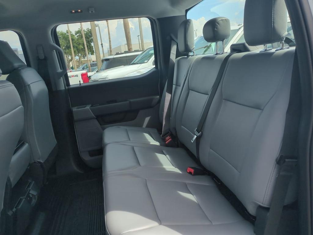 new 2025 Ford F-250 car, priced at $51,965