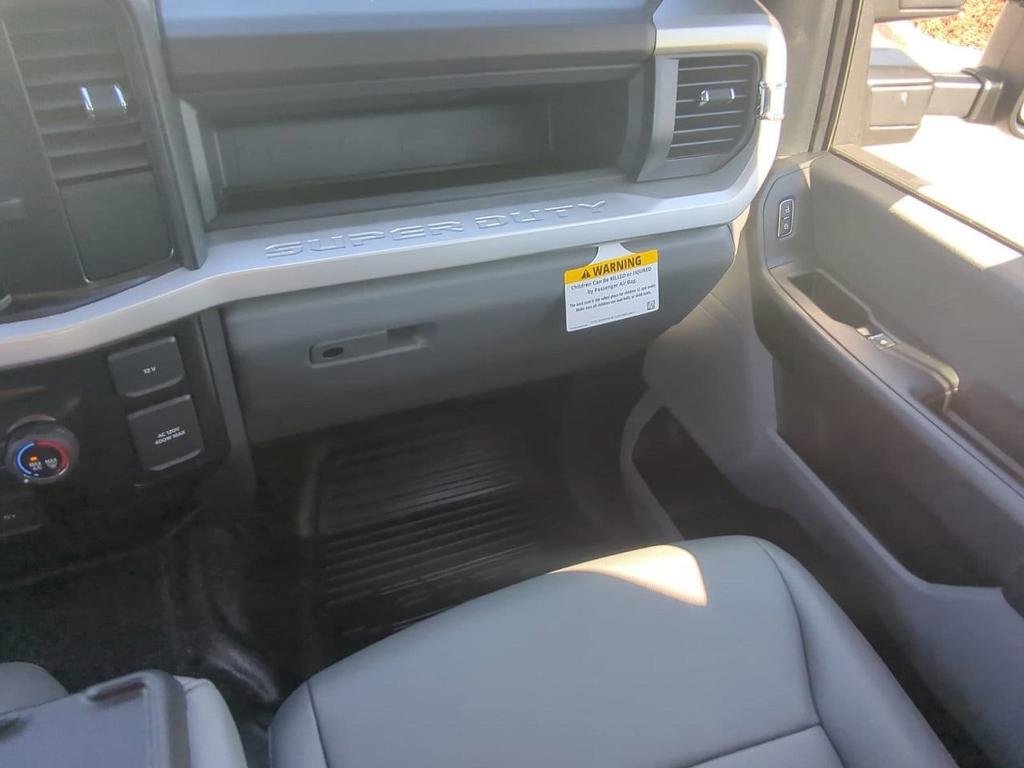 new 2025 Ford F-250 car, priced at $65,210