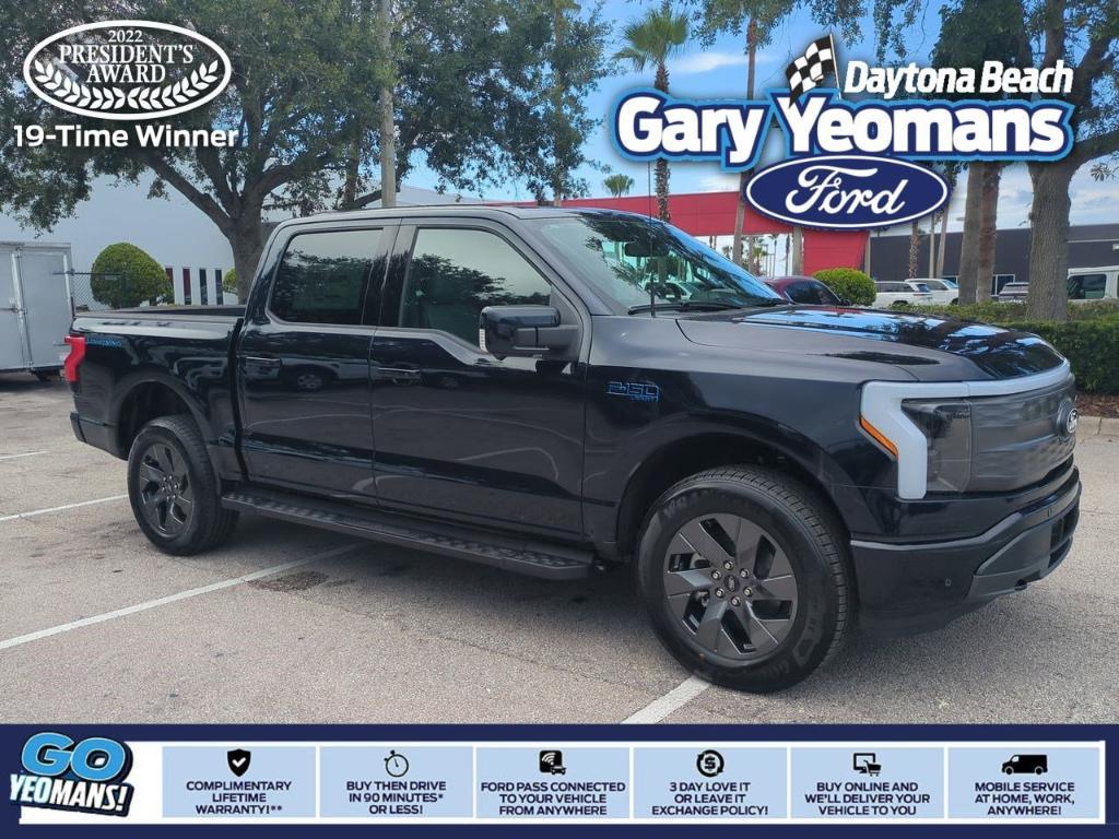 new 2025 Ford F-150 Lightning car, priced at $76,465